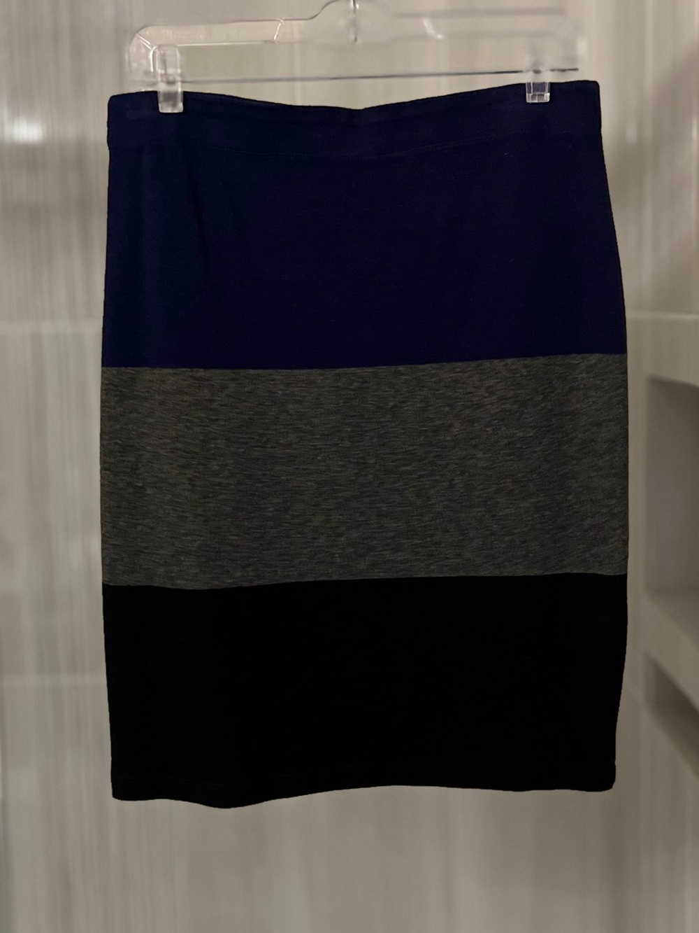 Max Studio Navy Gray Black Colorblock Knit Pencil Skirt
